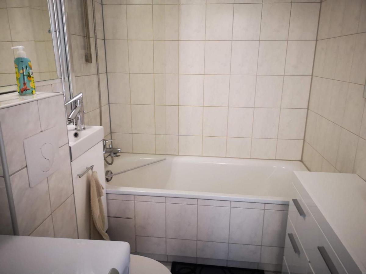 Ferienwohnung Fuer 1-3 Personen In Berlin, Naehe U Friedrichsfelde Exteriér fotografie